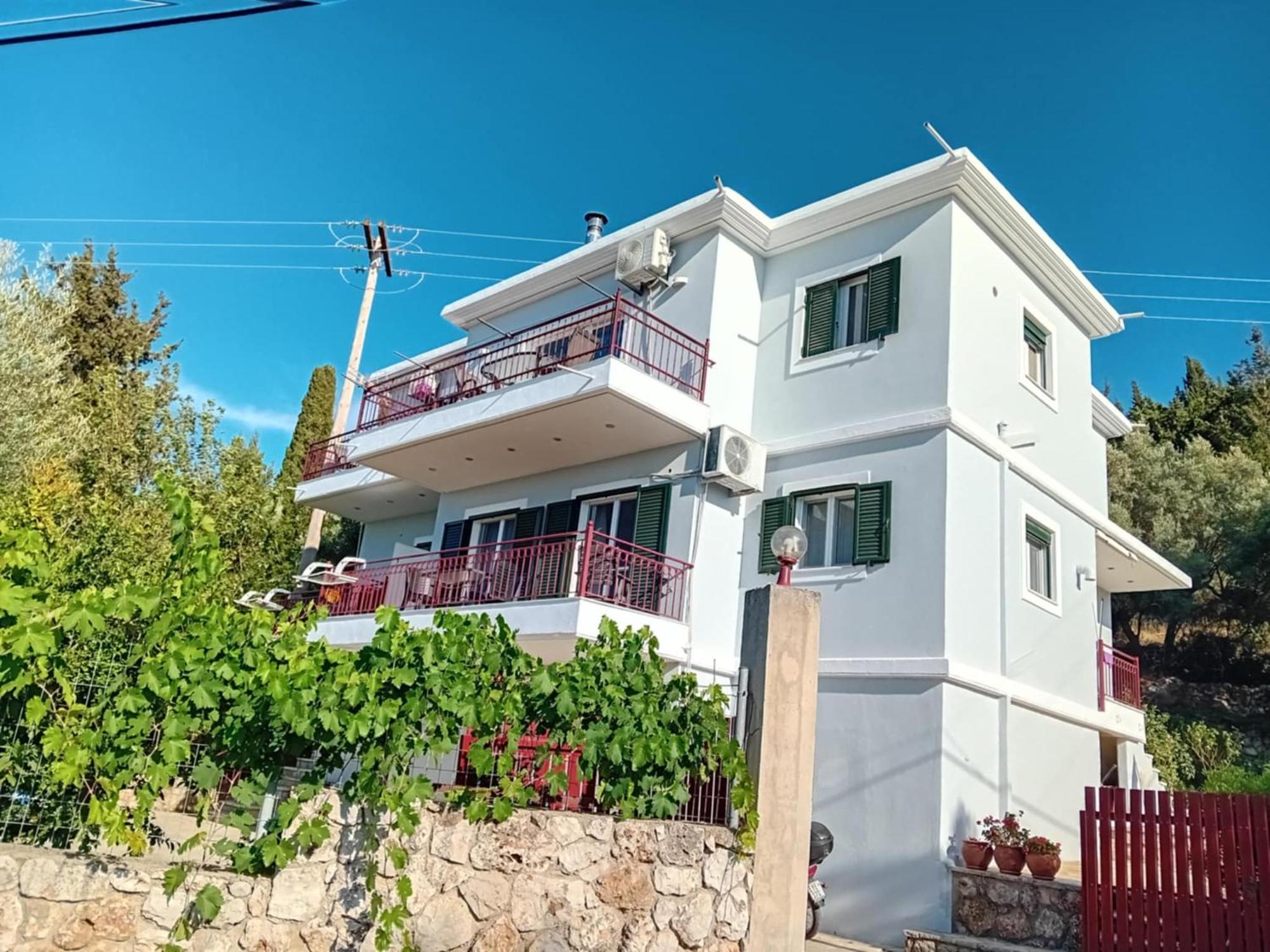 Hotel Monika Lefkada Tsoukaládhes Exterior foto